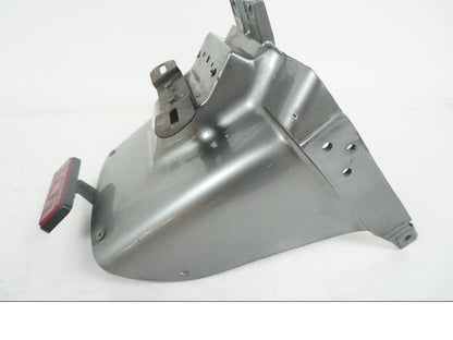 Snett uppifrån på Skylthållare från en Kawasaki ZZR 1100 -1994 motorcykel.