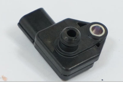 Vänster sida på Mapsensor från en Honda CB 650 R -2019 motorcykel.