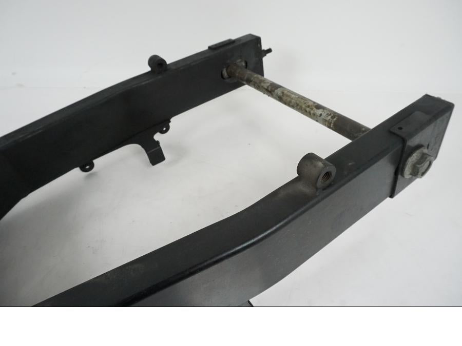 Snett nerifrån på Sving från en Kawasaki Z 750 -2006 motorcykel.