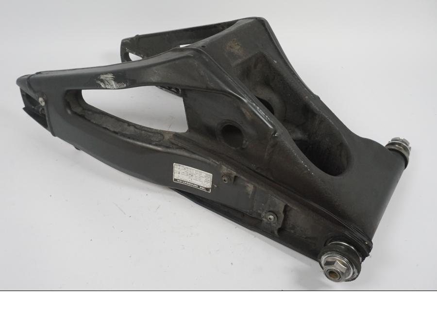 Vänster sida på Sving från en Yamaha YZF 1000 R1 -2007 motorcykel.