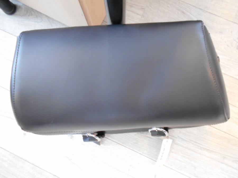 Extrabild1 på Sadelväskor från en H-D Softail -2002 motorcykel.