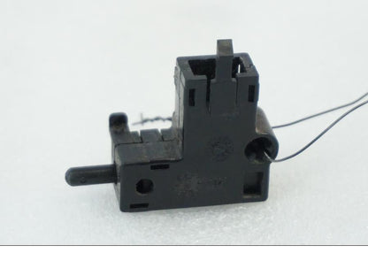 Framsidan på Kopplingskontakt från en Aprilia RSV 1000 -2010 motorcykel.