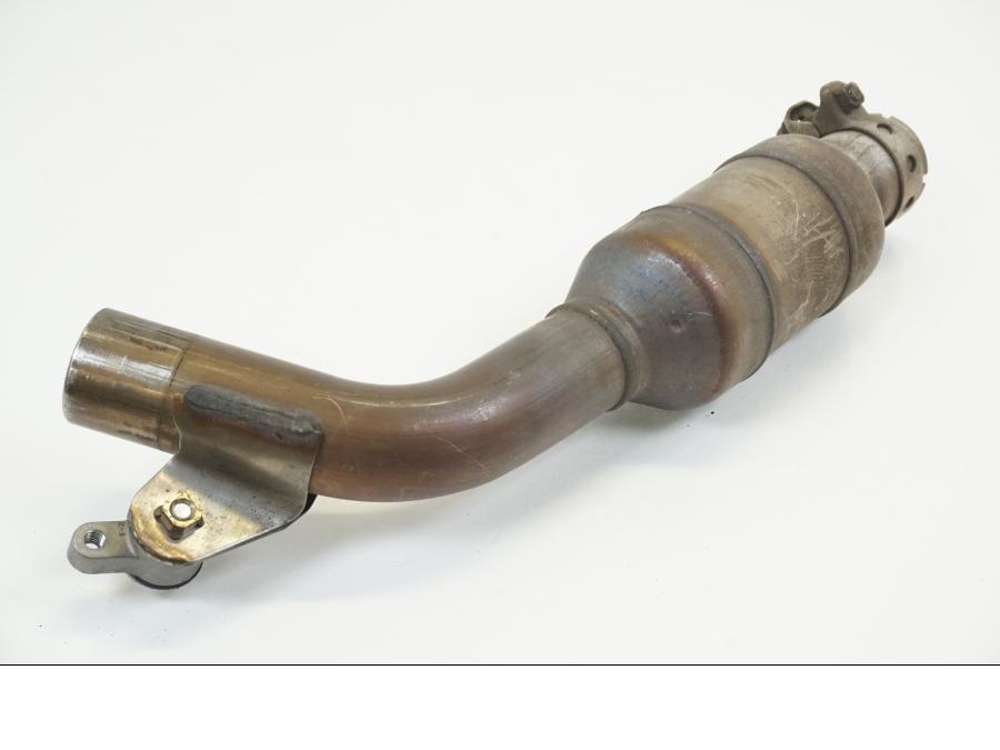 Baksidan på Mellanrör från en Yamaha FZ-6 -2007 motorcykel.