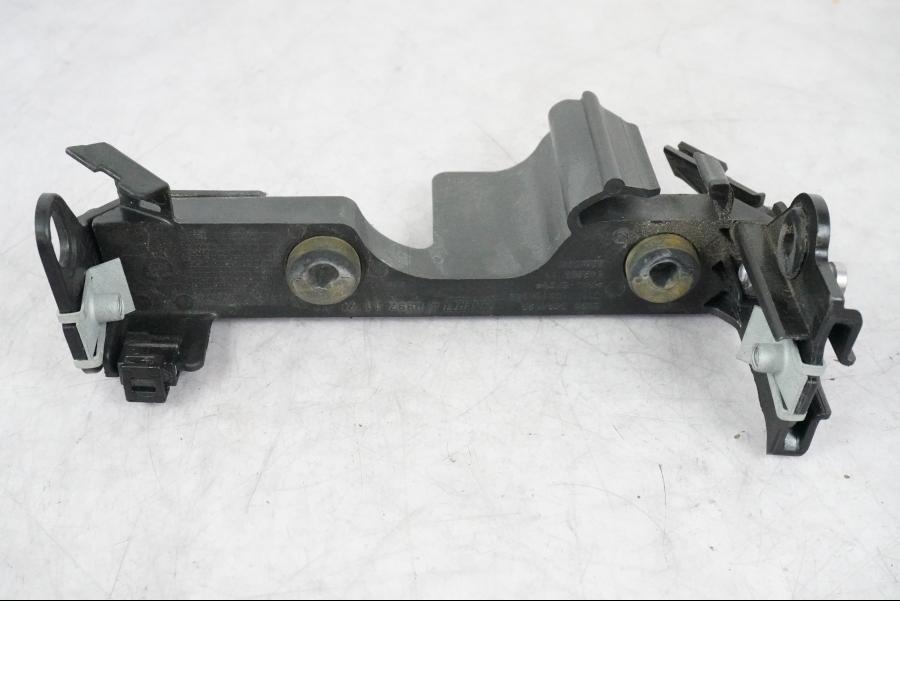 Framsidan på Plast från en BMW R 1250 GSA -2021 motorcykel.