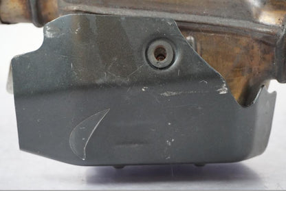 Höger sida på Mellanburk från en Kawasaki ZX-6R -2011 motorcykel.