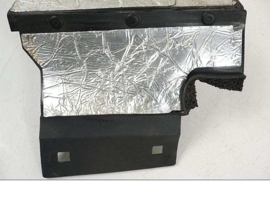 Extrabild1 på Värmeskydd från en Yamaha YZF 1000 R1 -2007 motorcykel.