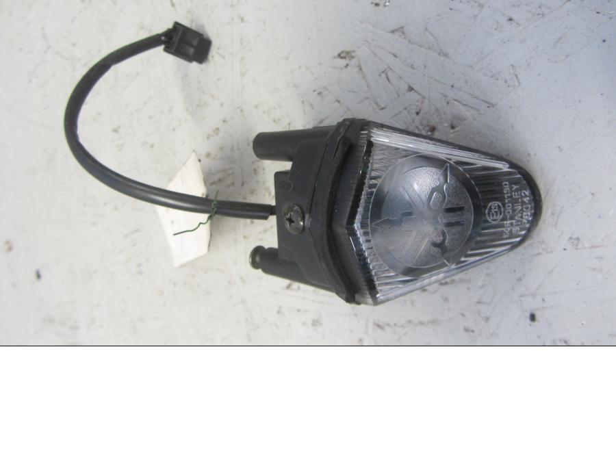 Framsidan på Parkeringsljus från en Yamaha YZF R6 -2006 motorcykel.