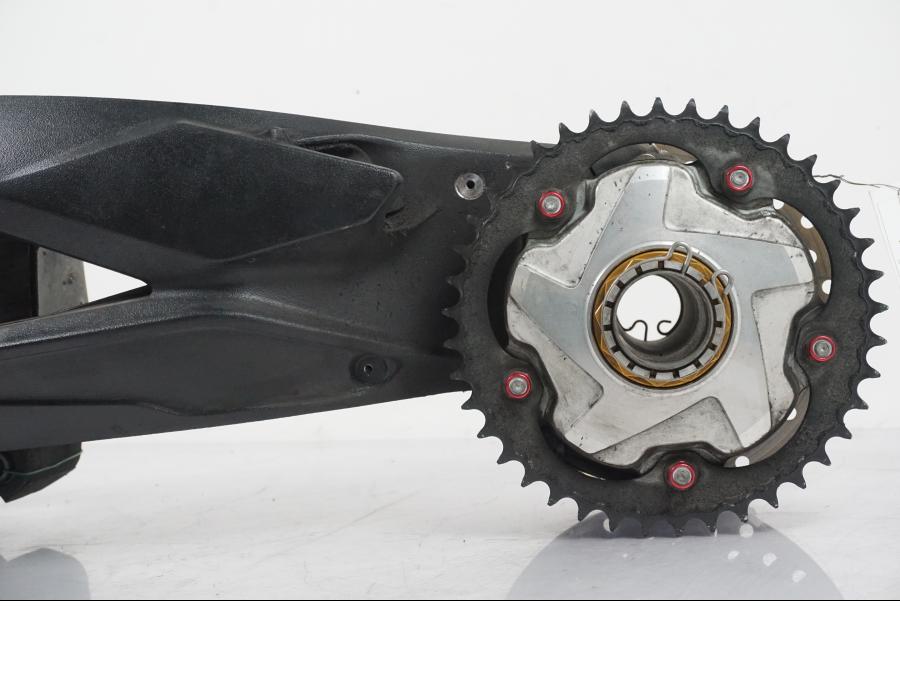 Vänster sida på Sving från en MV Agusta Dragster -2014 motorcykel.