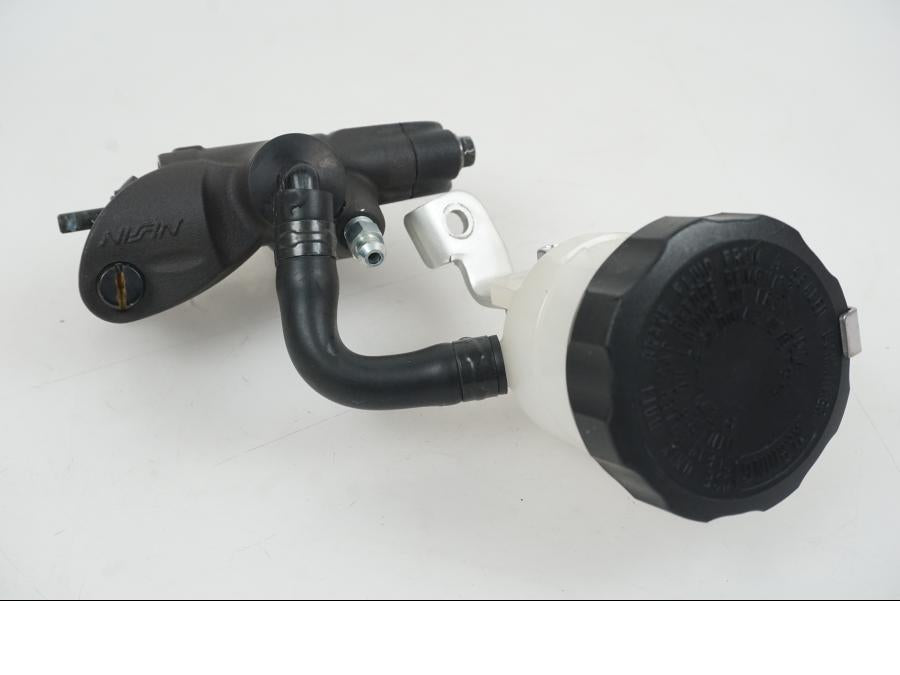 Vänster sida på Bromshuvudcylinder från en Suzuki GSX-R 1000 -2007 motorcykel.