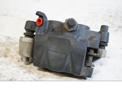 Baksidan på Bromsok från en BMW R 850 R -2004 motorcykel.