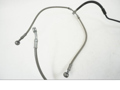 Höger sida på Bromsledning från en BMW S 1000 R -2019 motorcykel.