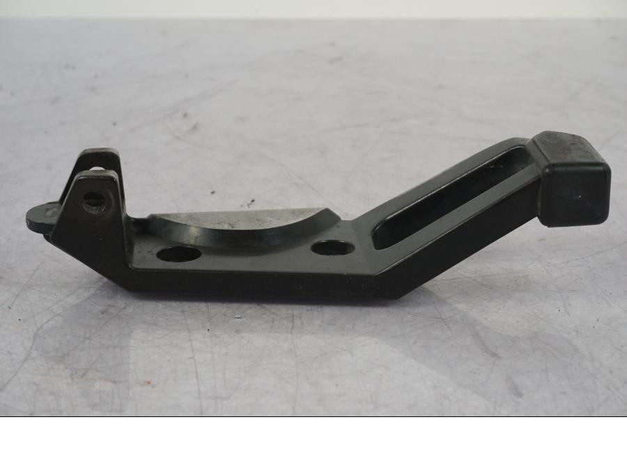 Höger sida på Fotpinnefäste från en BMW R 1100 GS -1998 motorcykel.