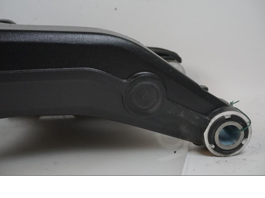 Vänster sida på Sving från en BMW F 750 GS -2019 motorcykel.