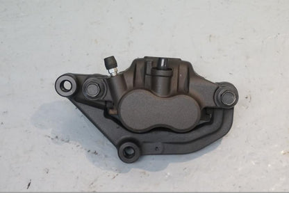 Framsidan på Bromsok från en Yamaha XJ 6 -2011 motorcykel.