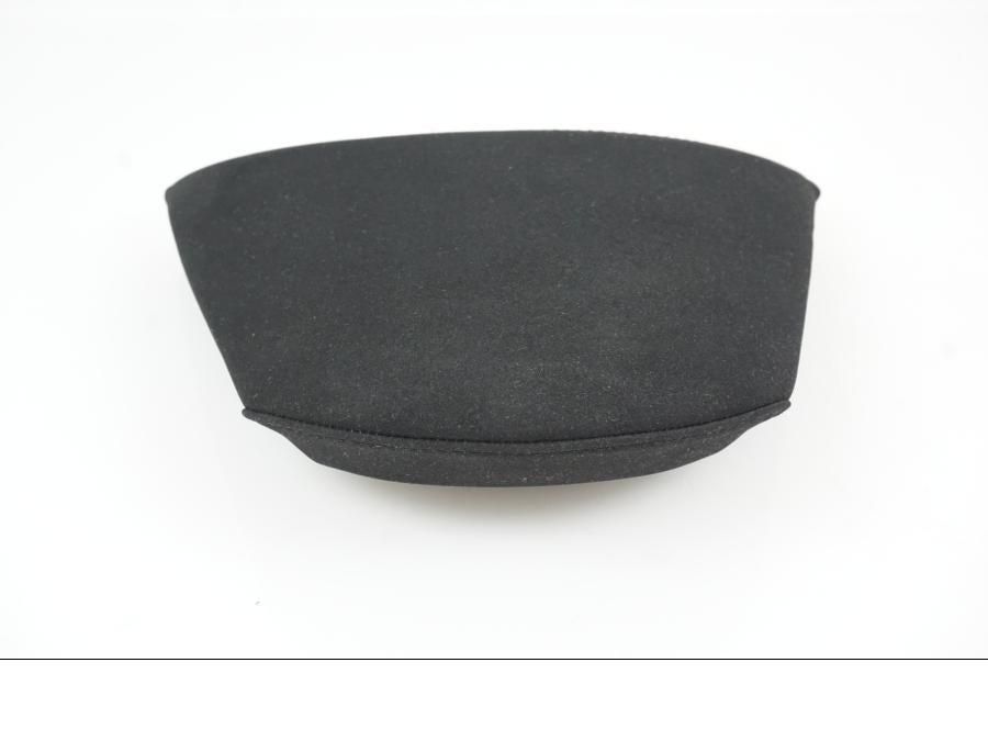 Höger sida på Sadel från en Ducati X Diavel S -2020 motorcykel.