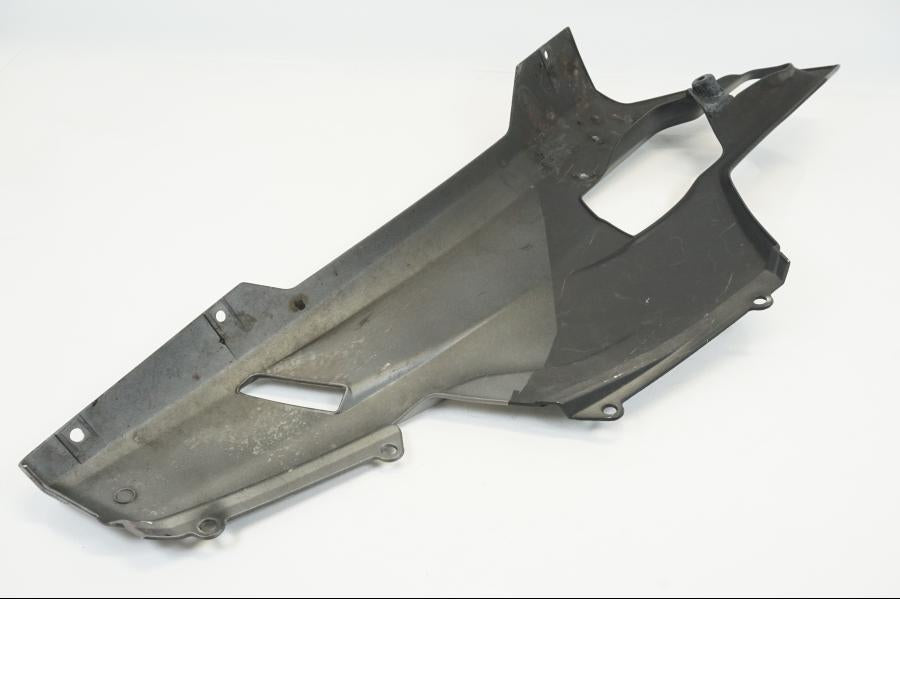 Vänster sida på Magkåpa från en Ducati 848 EVO -2013 motorcykel.