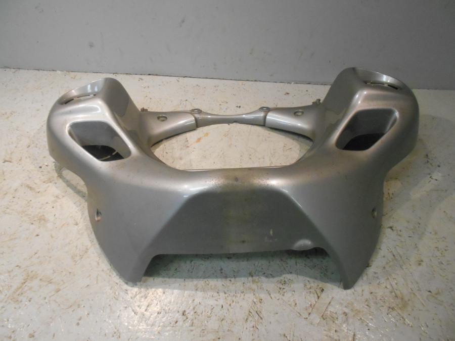 Vänster sida på Magkåpa från en Honda GL 1800 -2001 motorcykel.