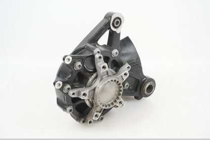 Baksidan på Slutväxel från en BMW K 1600 -2018 motorcykel.