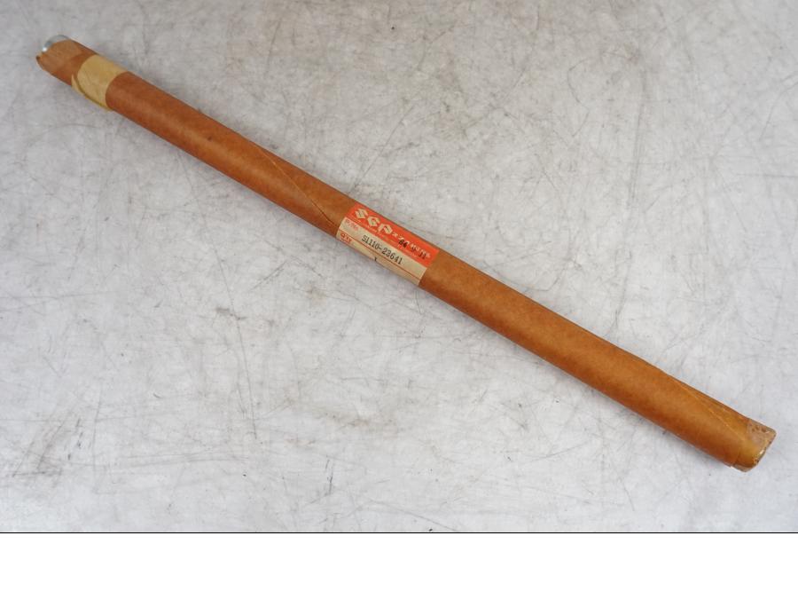 Framsidan på Gaffelben från en Suzuki K50 -1980 motorcykel.