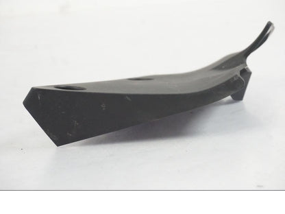 Baksidan på Sidkåpa innerplast från en KTM 390 Adventure -2021 motorcykel.