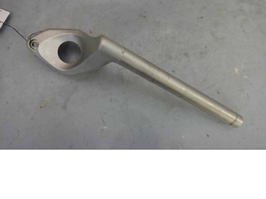 Framsidan på Styre från en Ducati ST2 -2001 motorcykel.