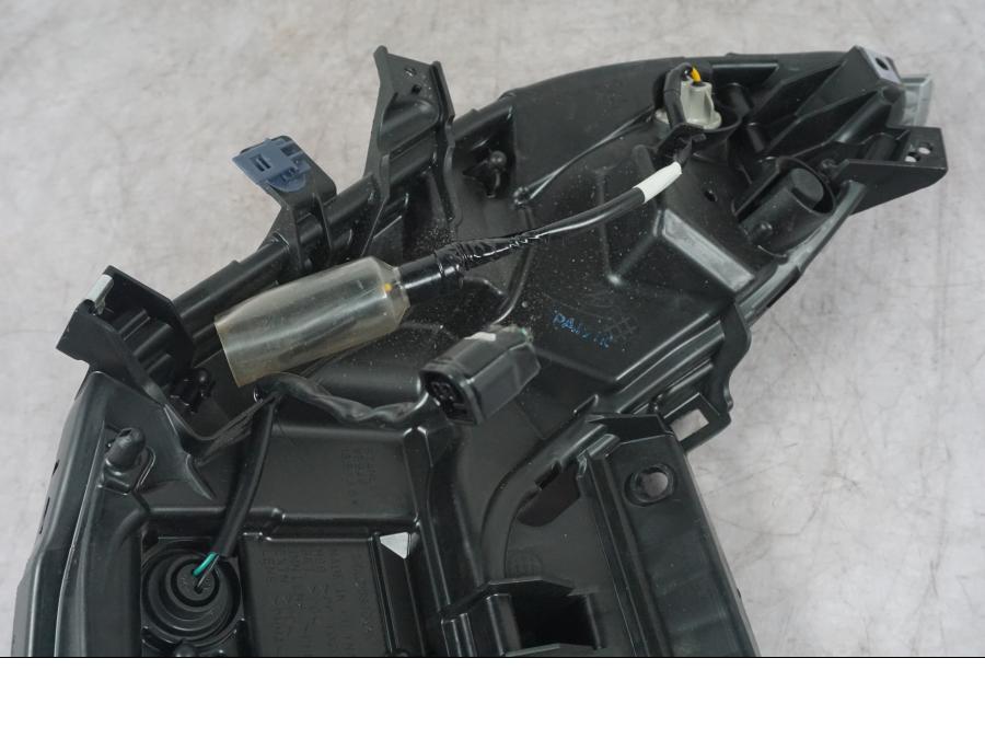 Extrabild1 på Positionsljus från en Honda ANC 125 -2022 scooter.