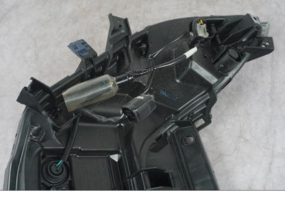 Extrabild1 på Positionsljus från en Honda ANC 125 -2022 scooter.