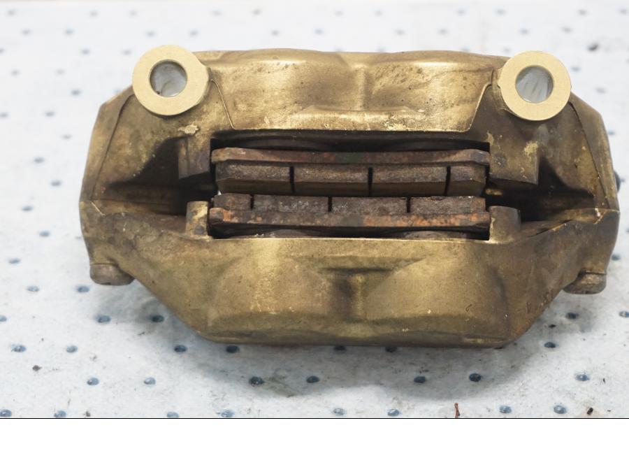 Baksidan på Bromsok från en MV Agusta F3 675 -2014 motorcykel.