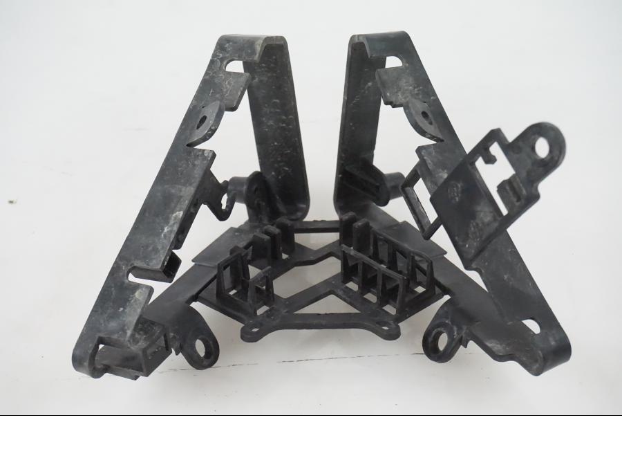 Höger sida på Fäste från en H-D Adventure Pan America Special RA1250S -2021 motorcykel.