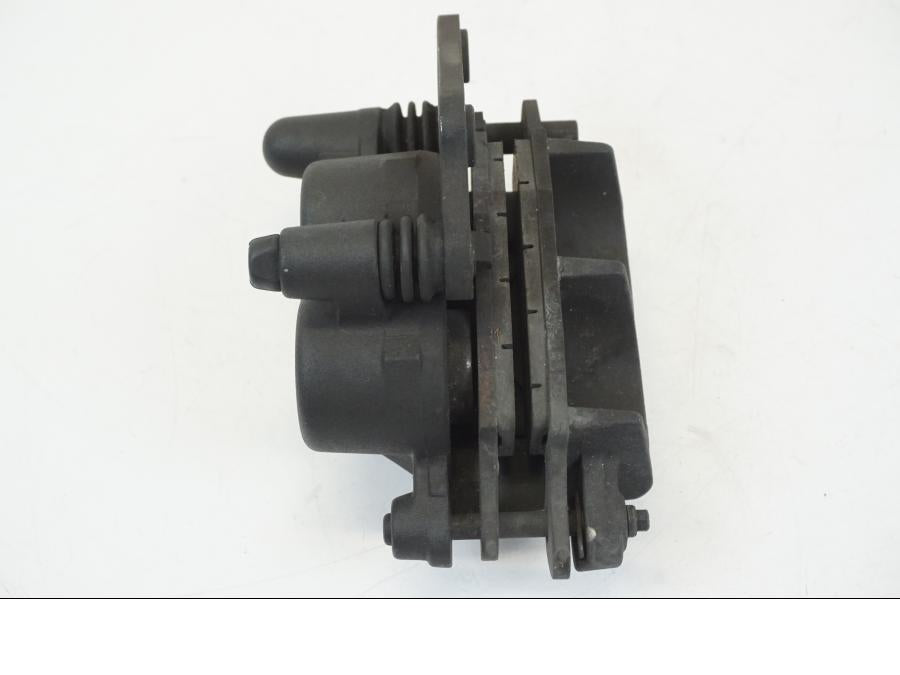 Snett nerifrån på Bromsok från en Kawasaki ER-6F -2016 motorcykel.