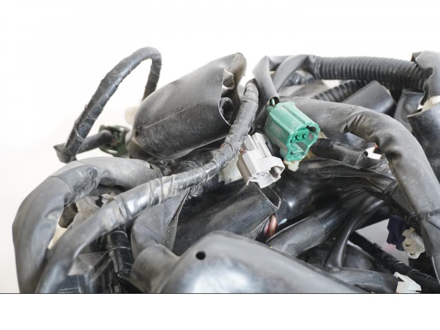 Snett uppifrån på Kabelstam från en Yamaha XT 1200 Z -2011 motorcykel.