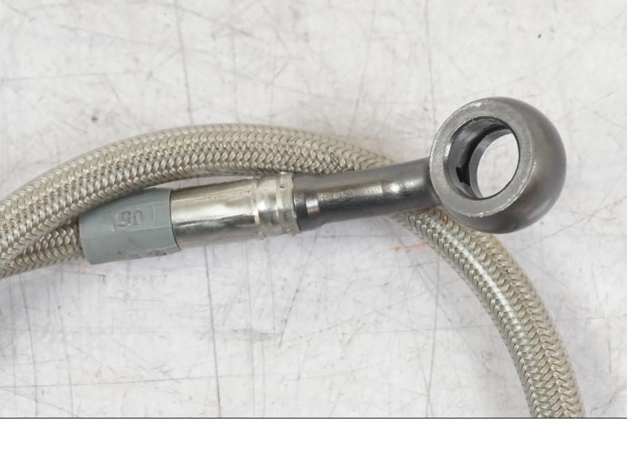 Höger sida på Bromsledning från en Suzuki GSX 1300 RX -1999 motorcykel.