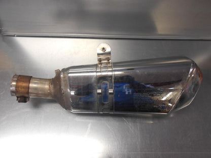 Baksidan på Ljuddämpare från en BMW R 1200 R -2016 motorcykel.