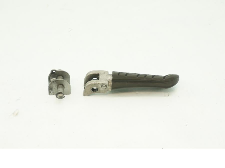 Framsidan på Fotpinne från en Husqvarna Vitpilen 701 -2018 motorcykel.