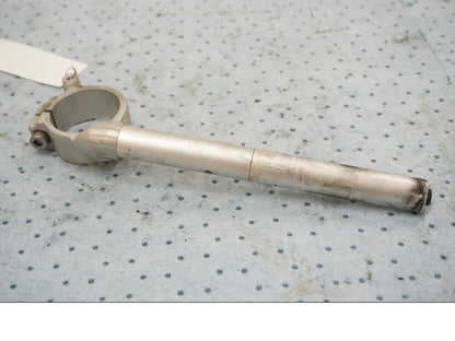 Framsidan på Styre från en Yamaha YZF 1000 R1 -2010 motorcykel.