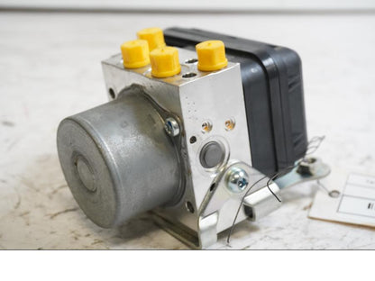 Baksidan på ABS Modulator från en Yamaha MT-09 Tracer -2015 motorcykel.