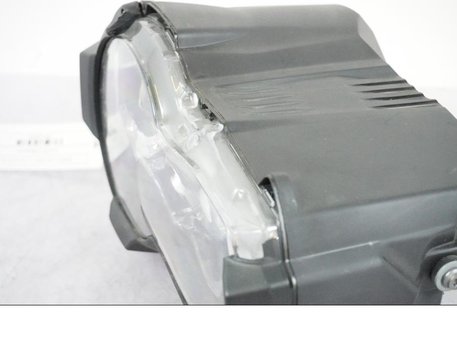 Vänster sida på Strålkastare från en BMW R 1250 GSA -2021 motorcykel.