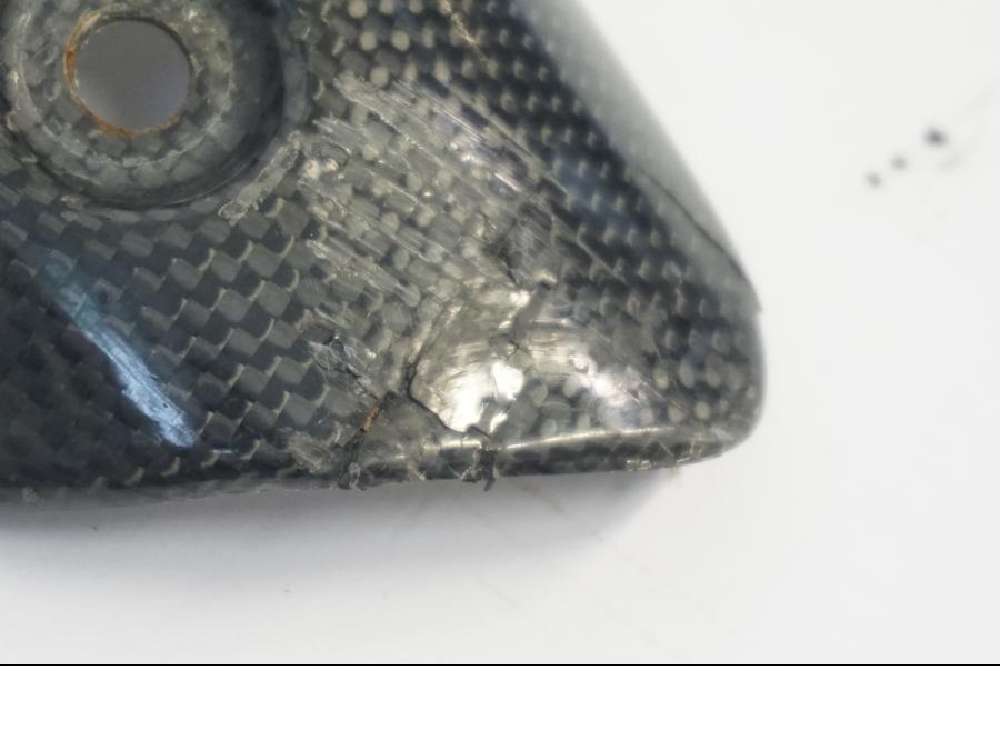 Snett uppifrån på Värmeskydd från en KTM 1290 Super Adventure R -2019 motorcykel.