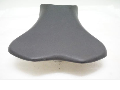 Höger sida på Sadel från en Kawasaki ZX-10R -2008 motorcykel.