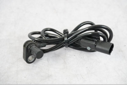 Baksidan på ABS givare från en BMW R 1250 GSA -2021 motorcykel.