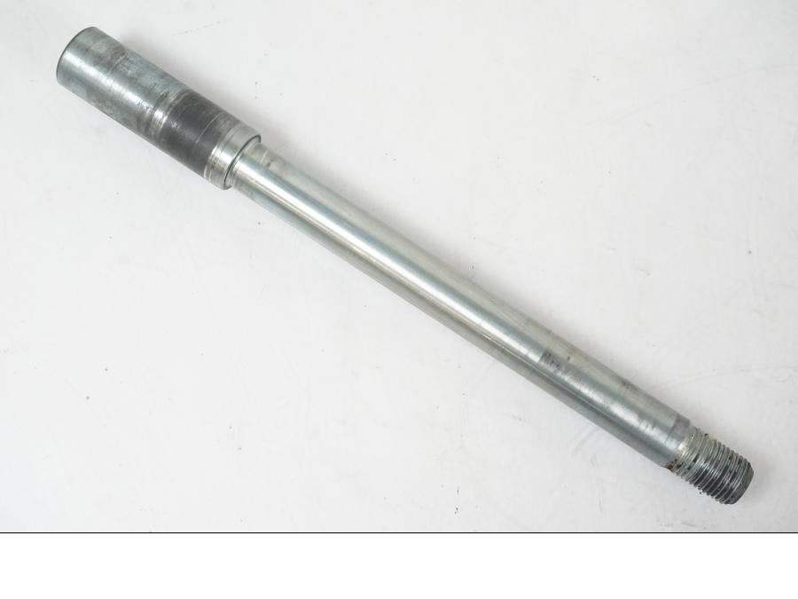 Framsidan på Axel från en Suzuki SV 650 S -2005 motorcykel.