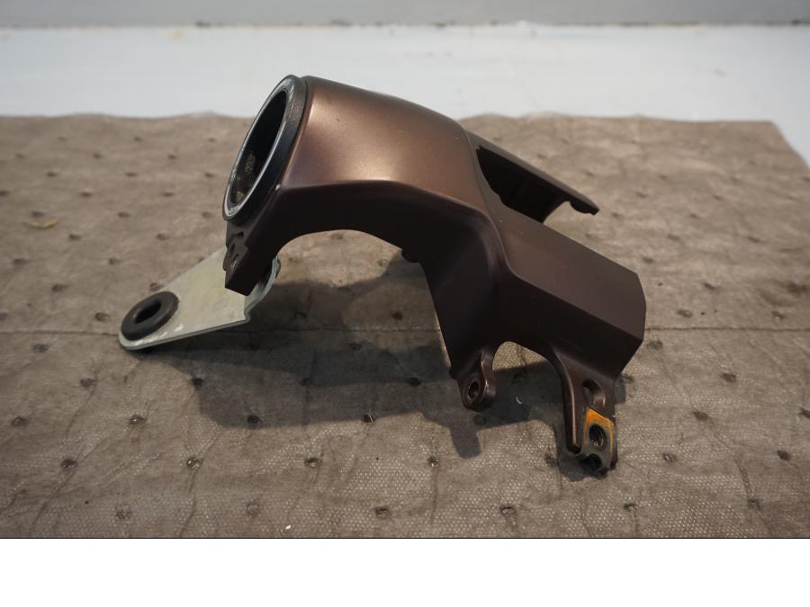 Höger sida på Stag från en Yamaha V-Max 1700 -2010 motorcykel.