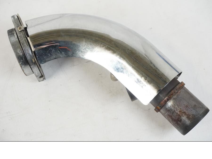 Framsidan på Grenrör från en Suzuki VZR 1800 -2009 motorcykel.