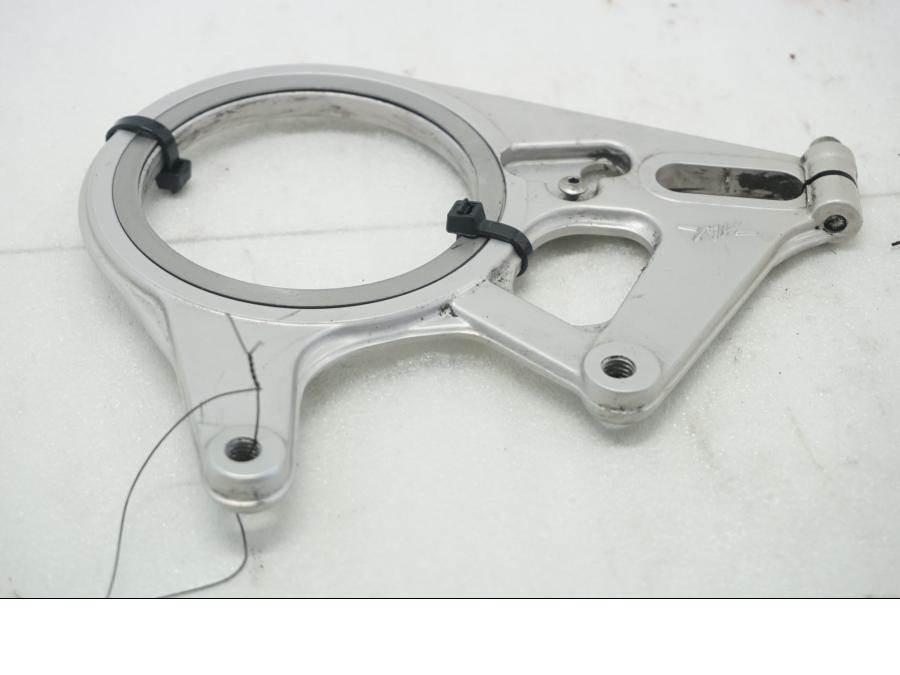 Framsidan på Bromsoksfäste från en MV Agusta Brutale 800 -2014 motorcykel.