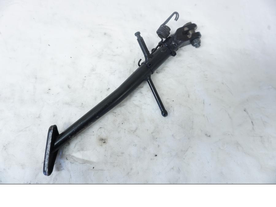 Framsidan på Sidostöd från en Suzuki GSX-R 750 -2001 motorcykel.