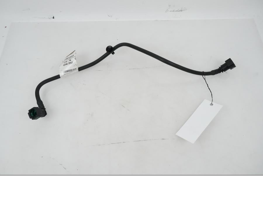 Framsidan på Bensinledning från en KTM 1290 Super Adventure S -2022 motorcykel.