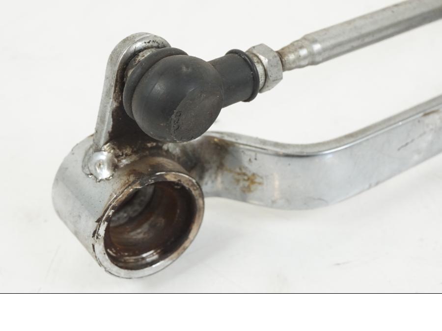 Höger sida på Växelpedal från en Kawasaki Z 750 -2006 motorcykel.