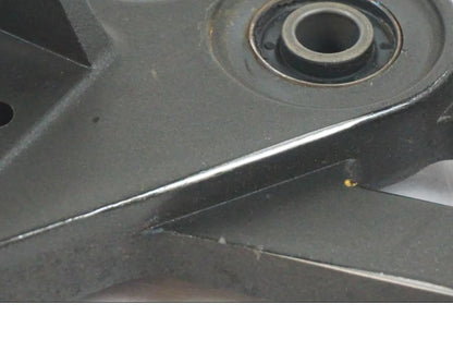 Höger sida på Fotpinnefäste från en Yamaha MT-07 -2019 motorcykel.