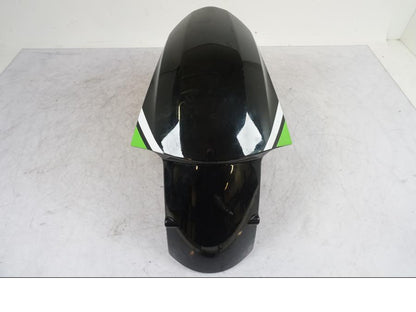 Vänster sida på Framskärm från en Kawasaki ZX-10R -2008 motorcykel.