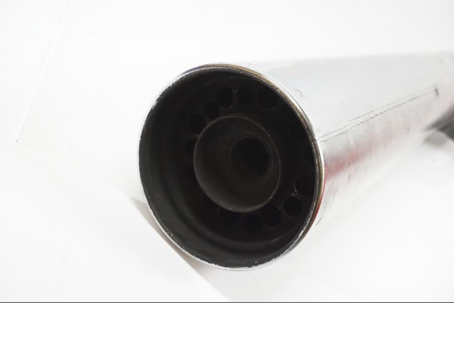 Höger sida på Ljuddämpare från en Honda VT 750 DC SPIRIT -2001 motorcykel.